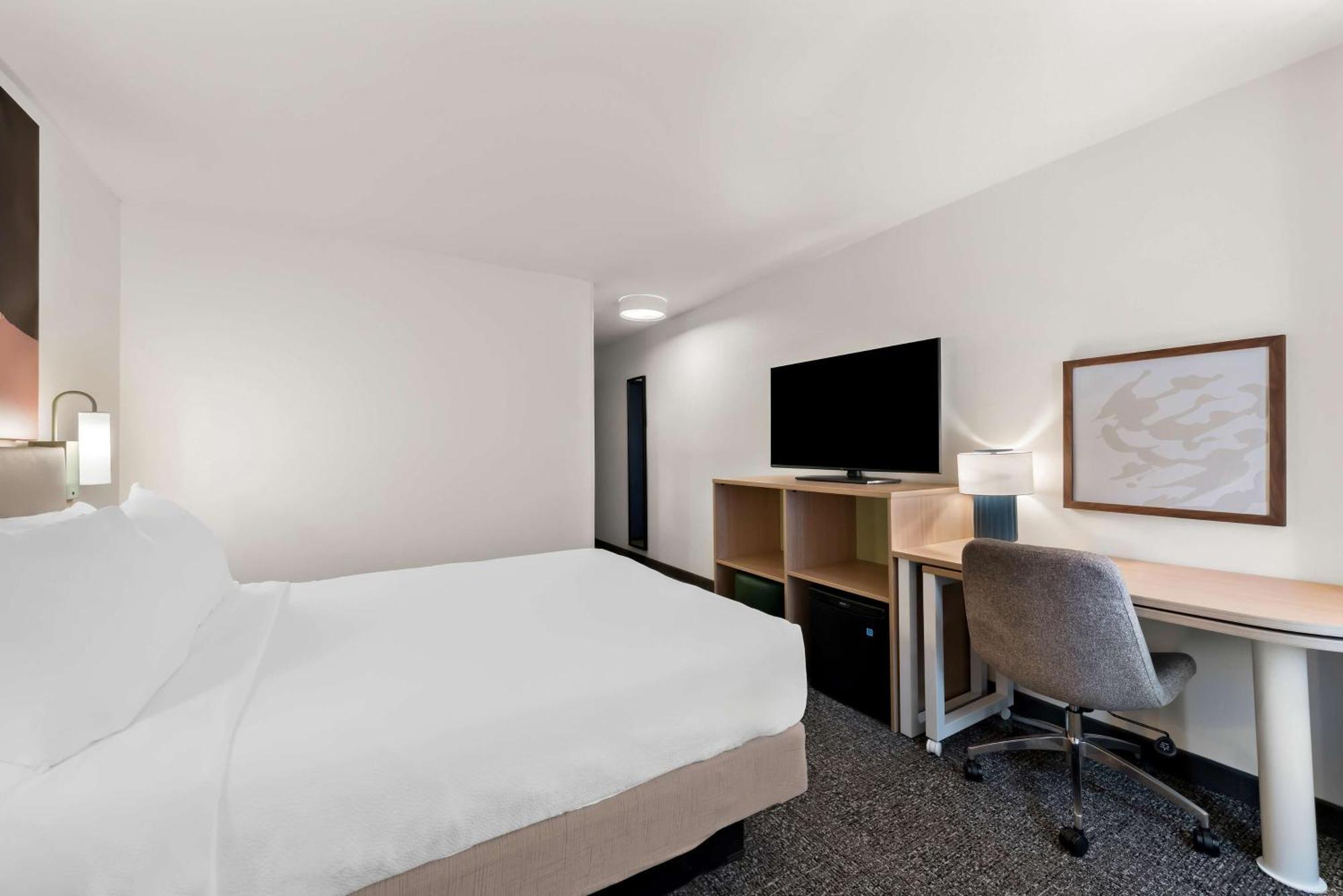 Spark By Hilton Norfolk Exterior photo