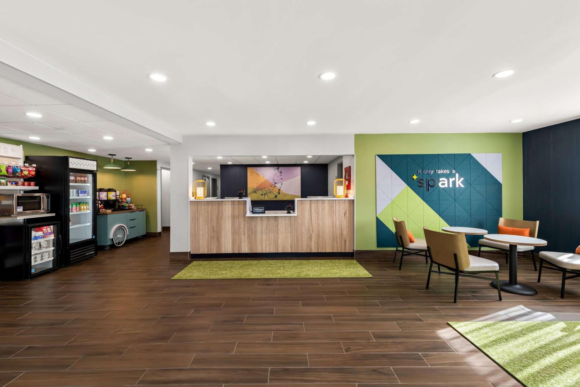 Spark By Hilton Norfolk Exterior photo