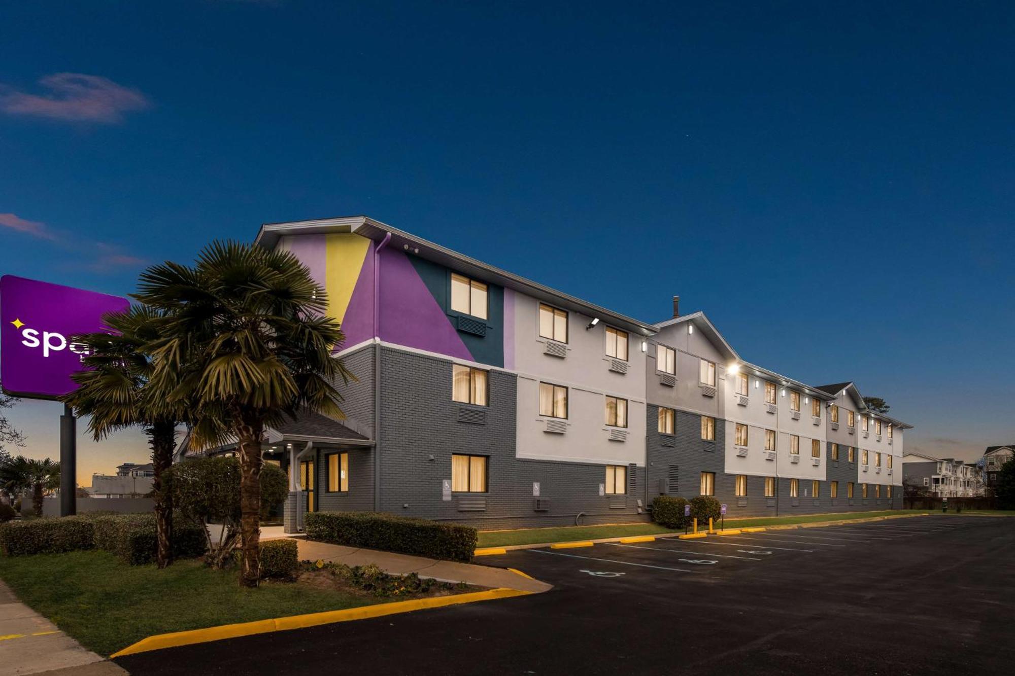 Spark By Hilton Norfolk Exterior photo