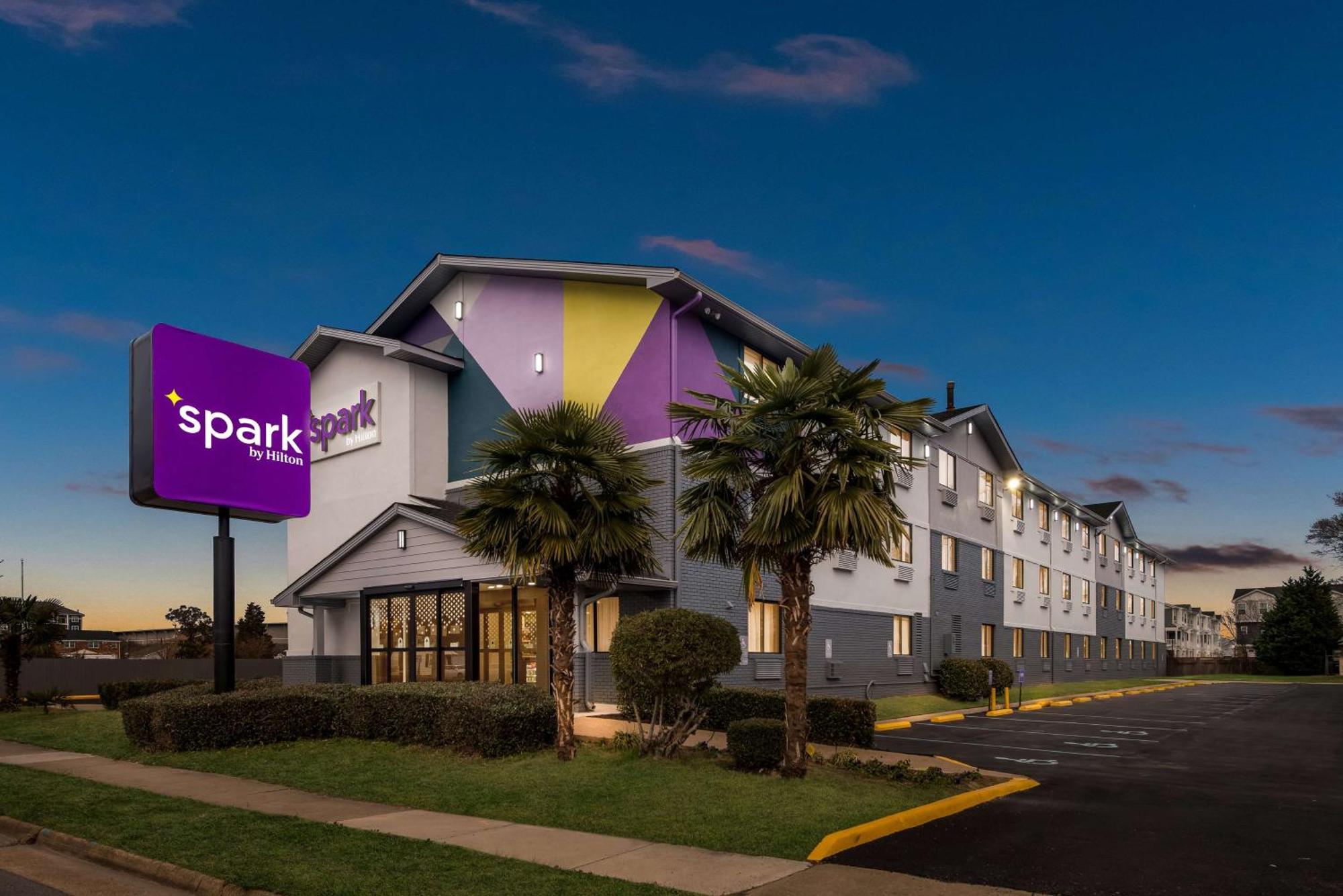 Spark By Hilton Norfolk Exterior photo