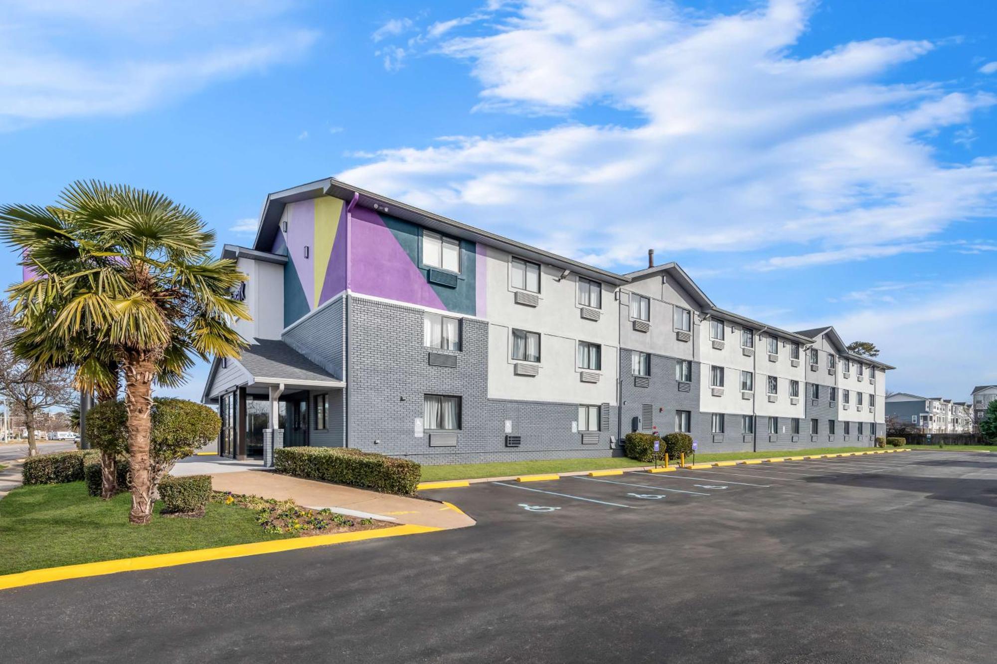 Spark By Hilton Norfolk Exterior photo