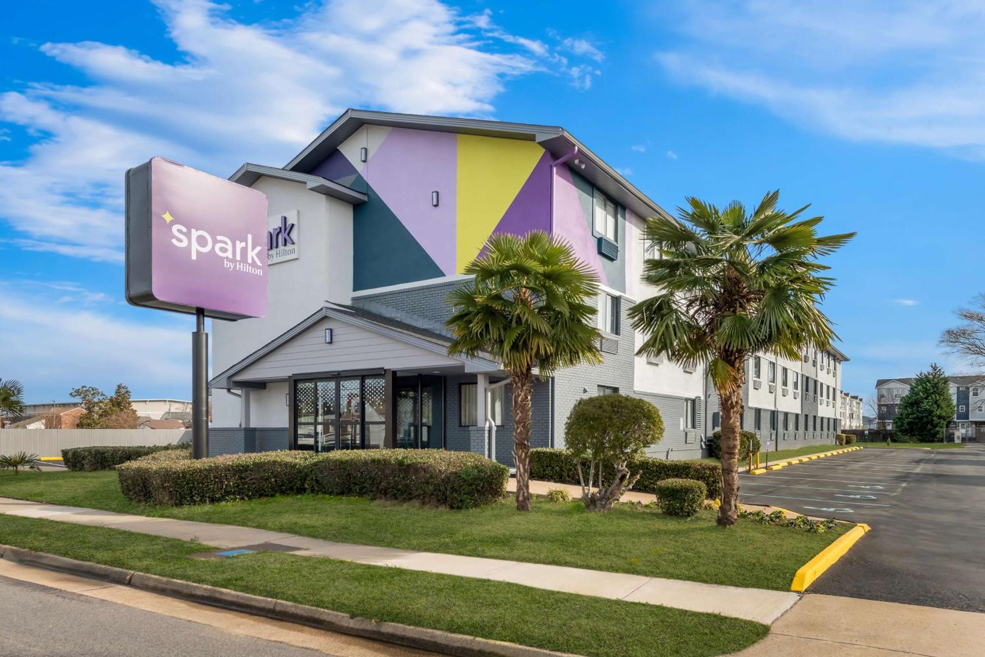Spark By Hilton Norfolk Exterior photo
